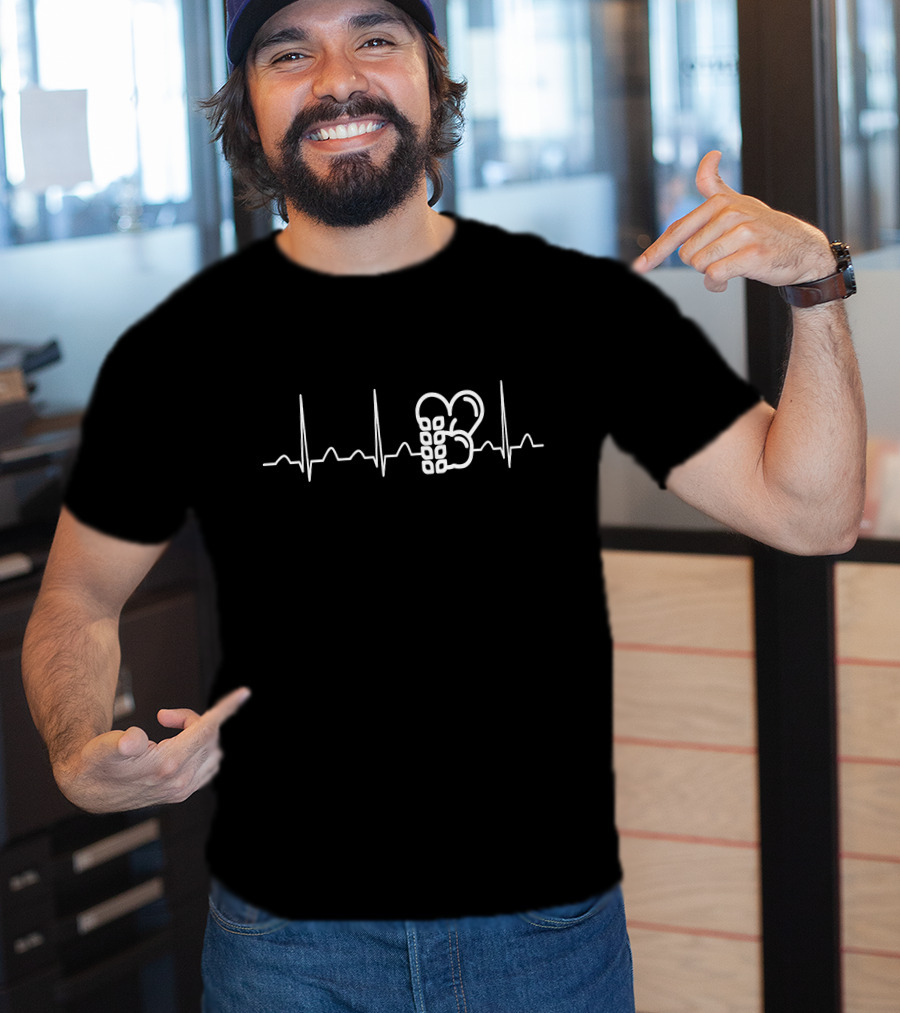 Nutritionist's Heartbeat Love For Apples And Broccoli T-Shirt