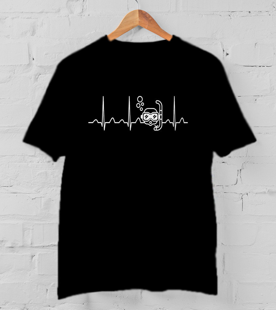 Snorkeling Heartbeat Line With Diver Mask And Bubbles T-Shirt