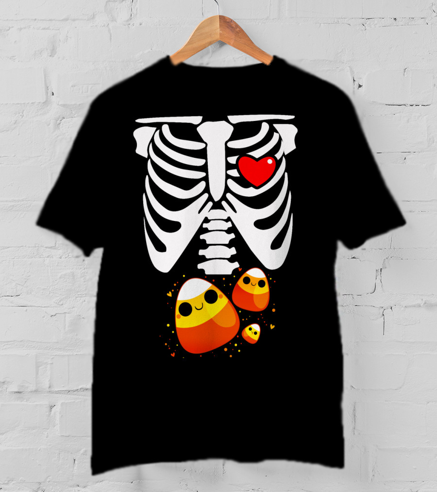 Skeleton Ribs Heart With Cute Candy Corn Halloween Food T-Shirt