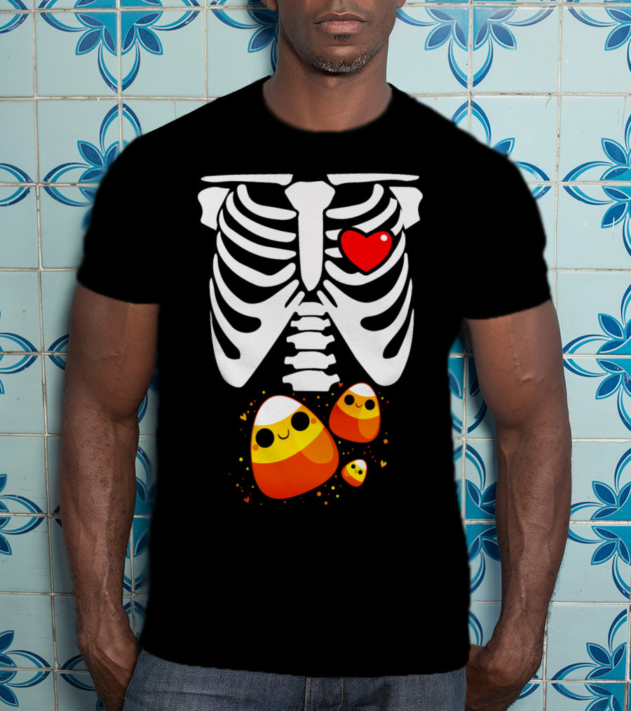 Skeleton Ribs Heart With Cute Candy Corn Halloween Food T-Shirt