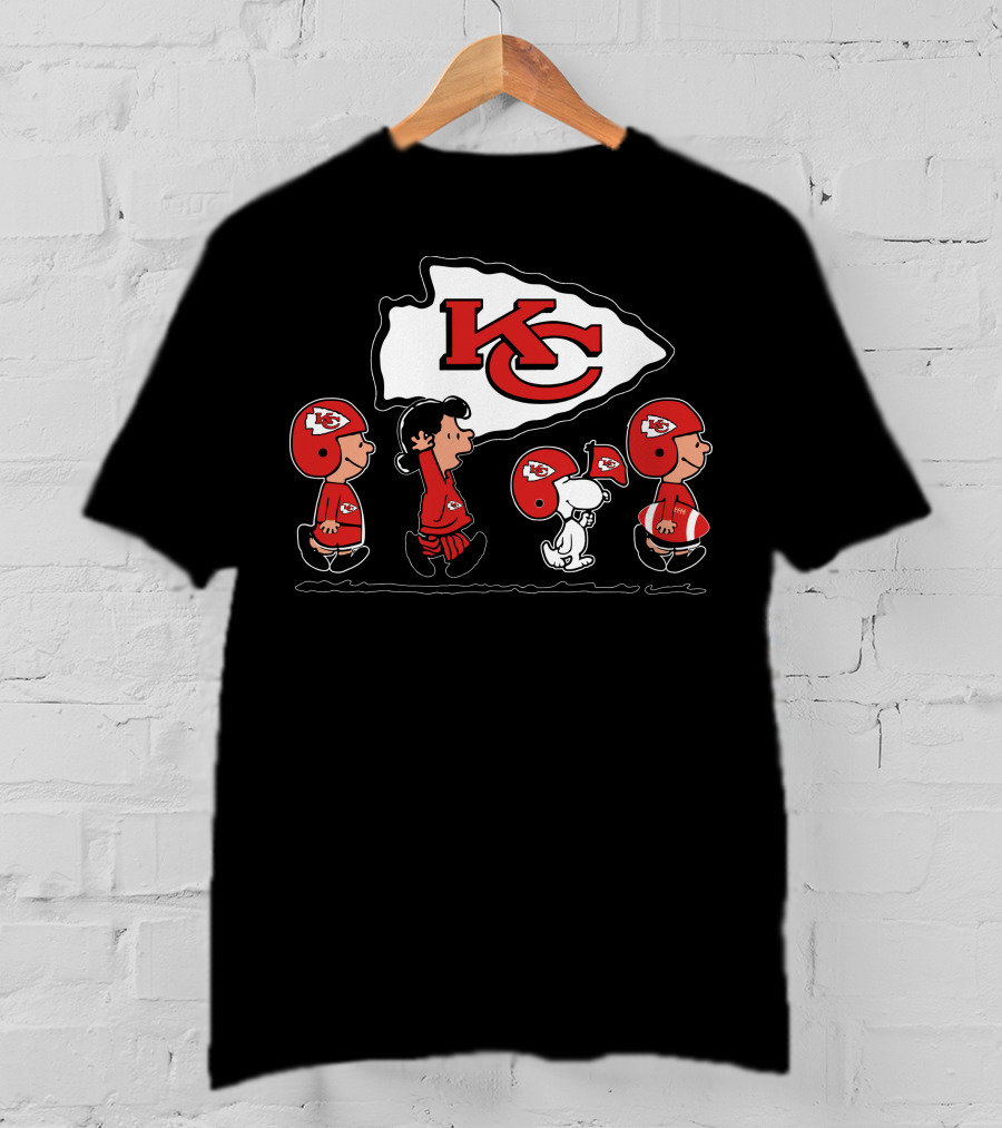 Snoopy Peanuts Kansas City Chiefs NFL Team Spirit T-Shirt