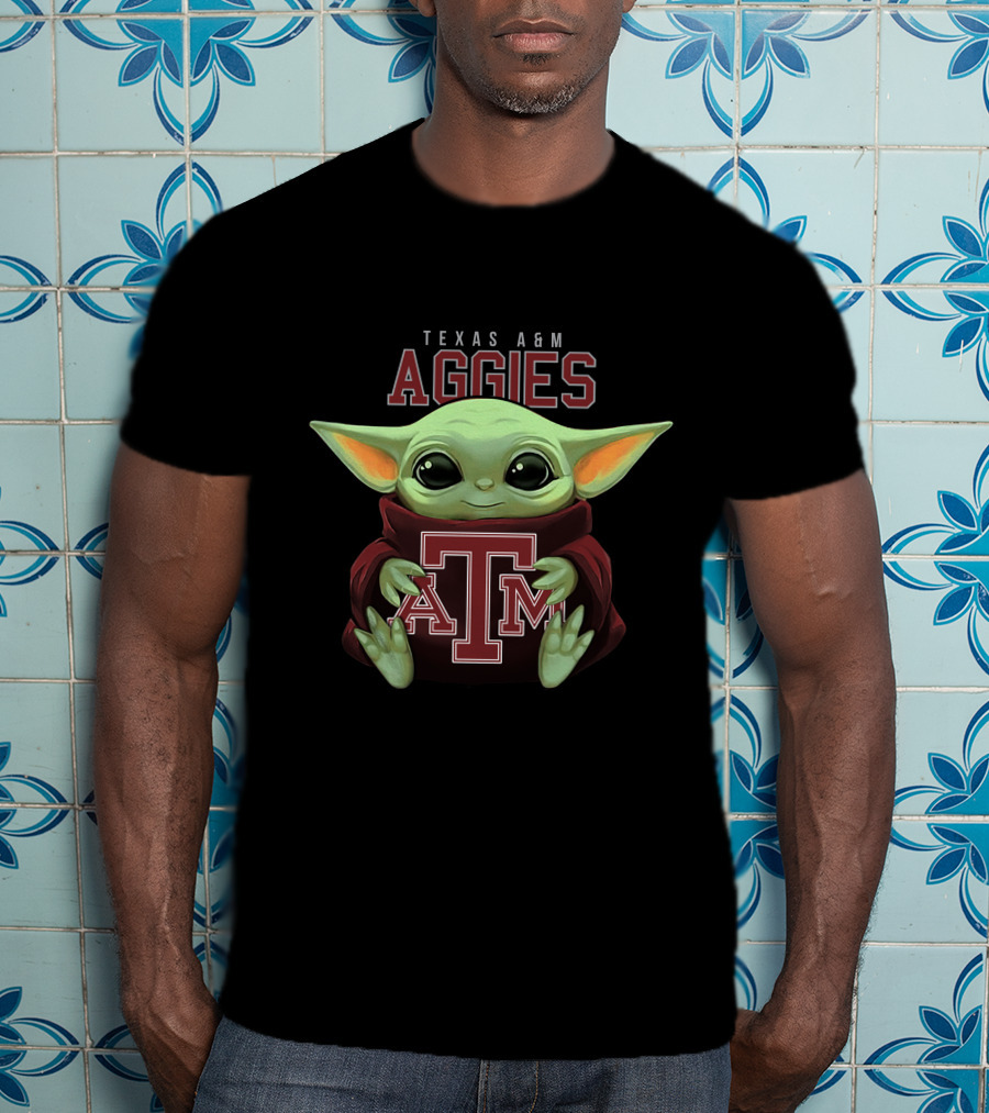 Texas A&M Aggies Baby Yoda Holding A&M T-Shirt