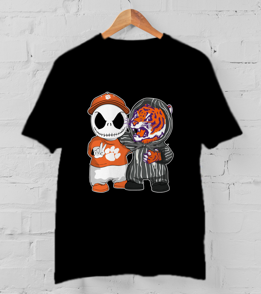 Jack Skellington Clemson Tigers Fan With Tiger Mascot Hugging T-Shirt