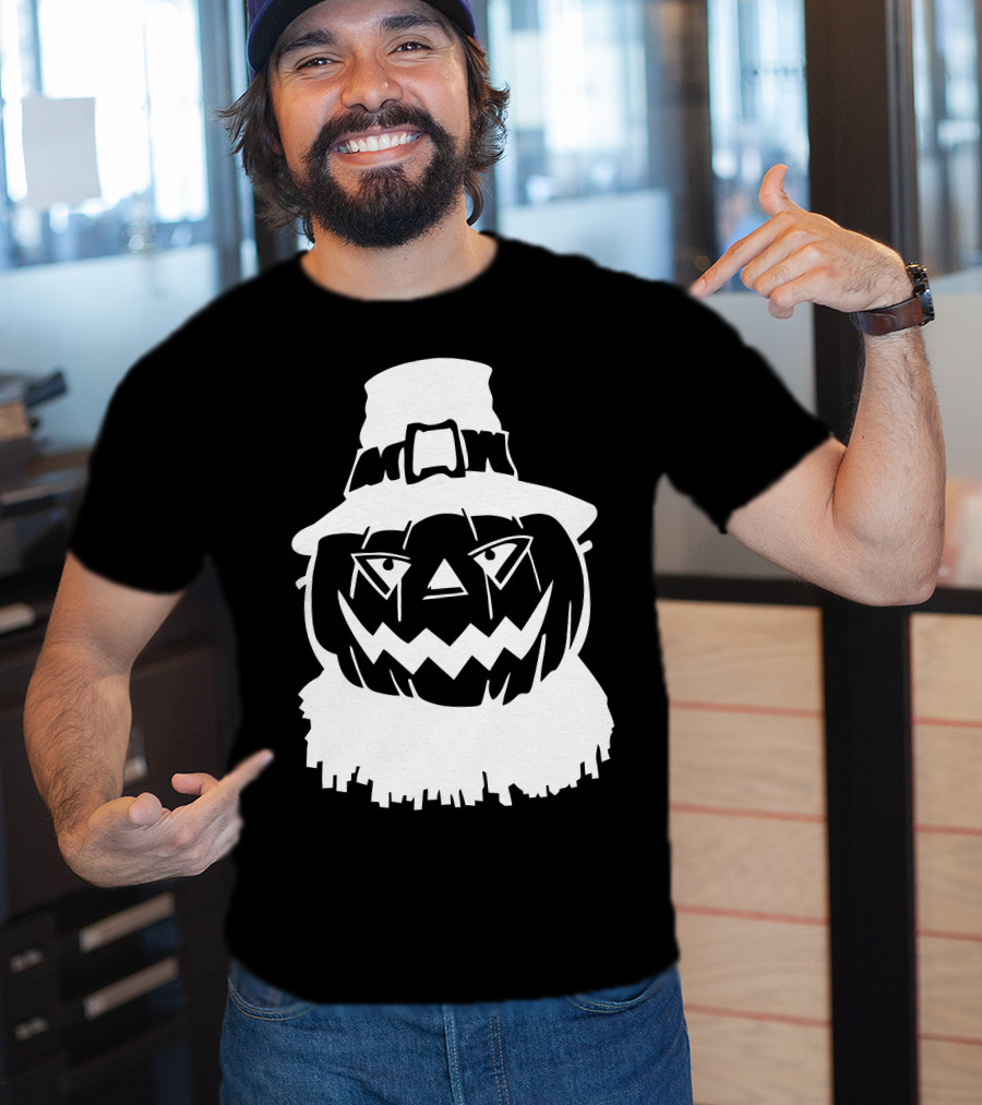 Pumpkin Face Scarecrow Hat T-Shirt