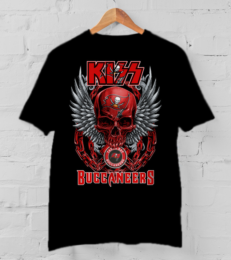 Kiss Tampa Bay Buccaneers Skull With Chains And Wings T-Shirt