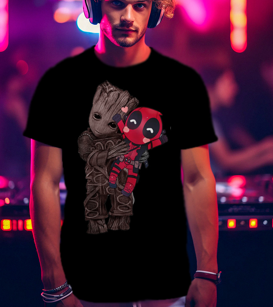 Groot Hugging Chibi Deadpool With Hearts T-Shirt