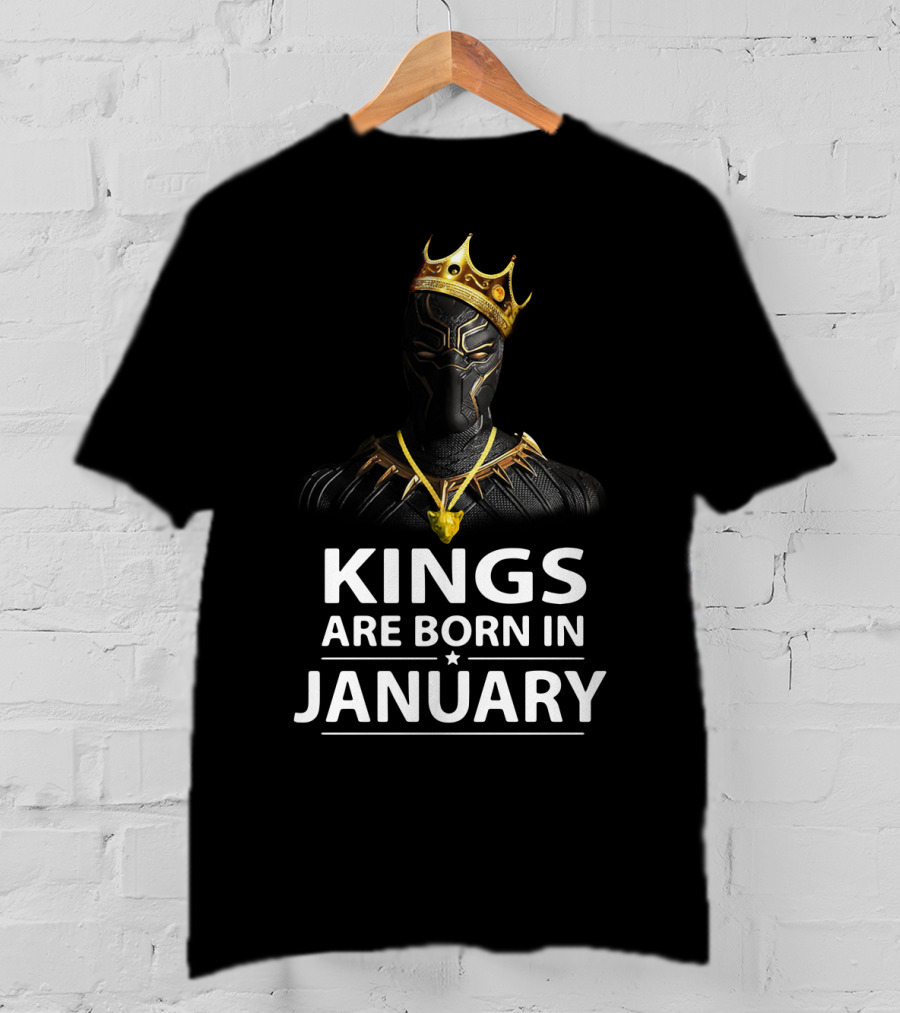 Kings Are Born In January Black Panther With Crown And Necklace T-Shirt