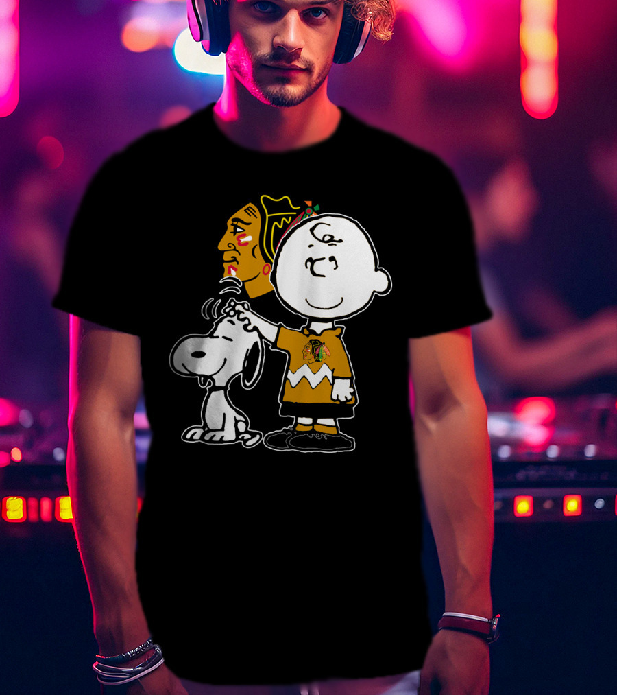 Chicago Blackhawks Charlie Brown And Snoopy T-Shirt
