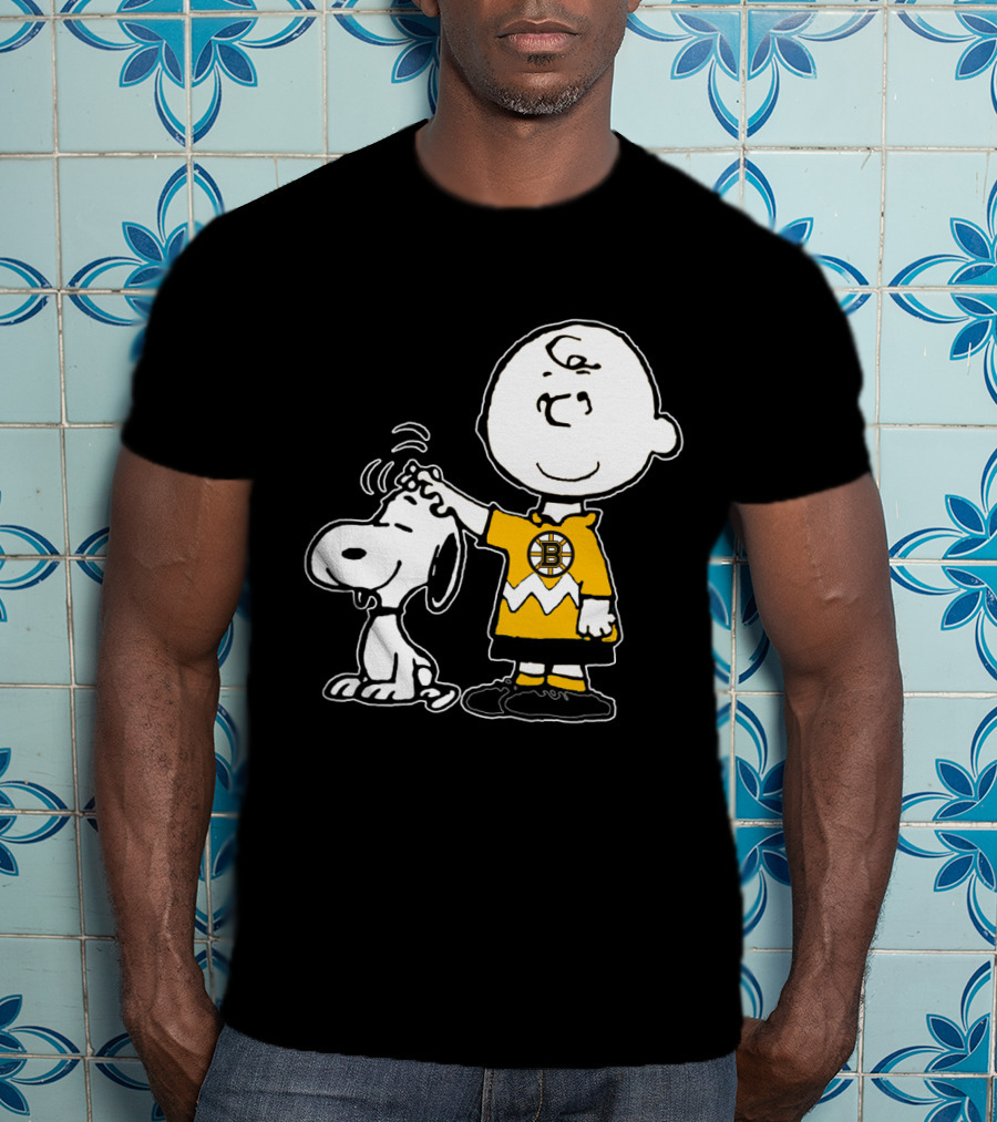 Boston Bruins Snoopy Charlie Brown Peanuts T-Shirt