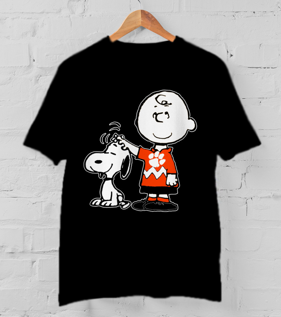 Clemson Tigers Football Paw Print On Charlie Brown With Snoopy T-Shirt