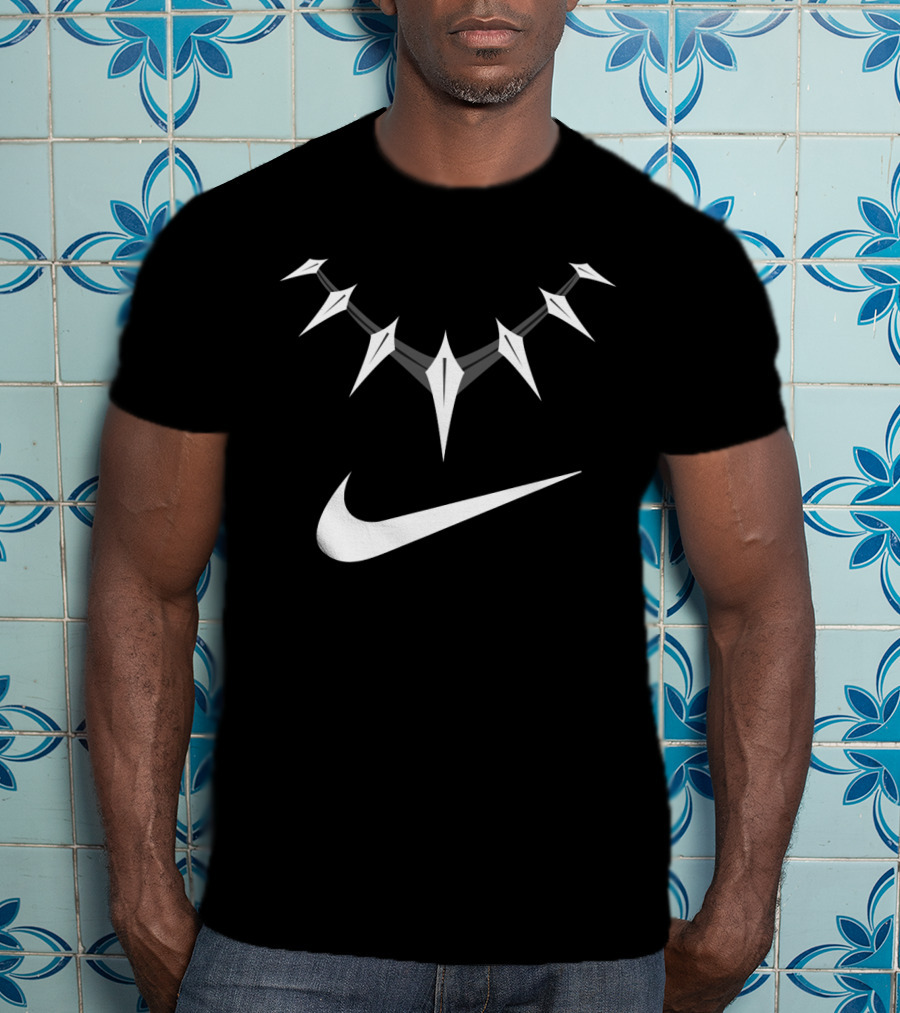 Nike Avengers Cool Black Panther Necklace Swoosh T-Shirt