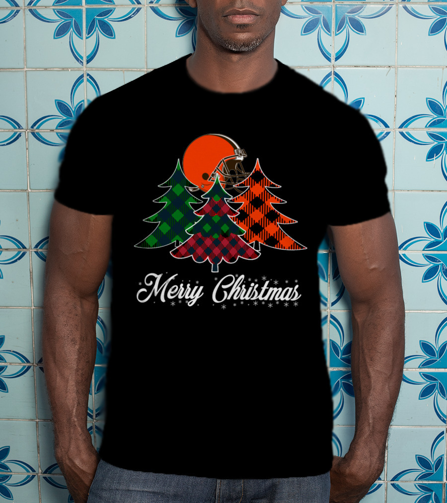 Merry Christmas Cleveland Browns Helmet And Plaid Trees T-Shirt