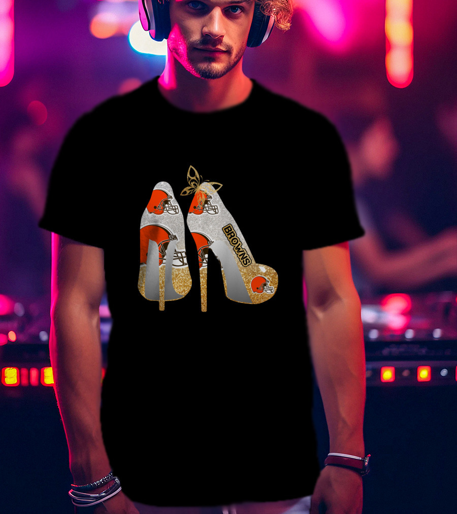 Cleveland Browns High Heels Helmets Bold Browns Fan T-Shirt