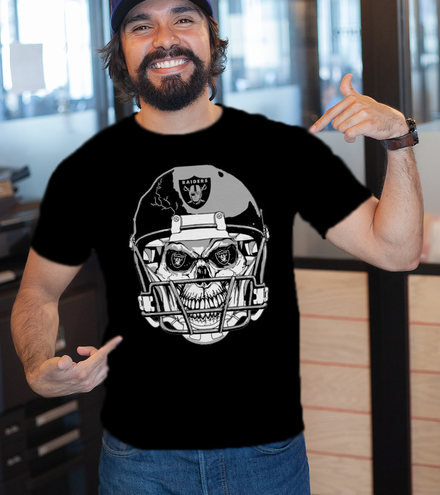 Raider Skull Helmet With Iconic Logo And Lightning Details T-Shirt