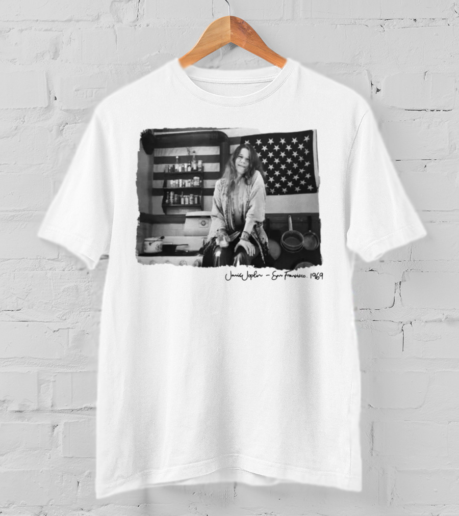 Janis Joplin San Francisco 1969 Kitchen Scene With American Flag T-Shirt