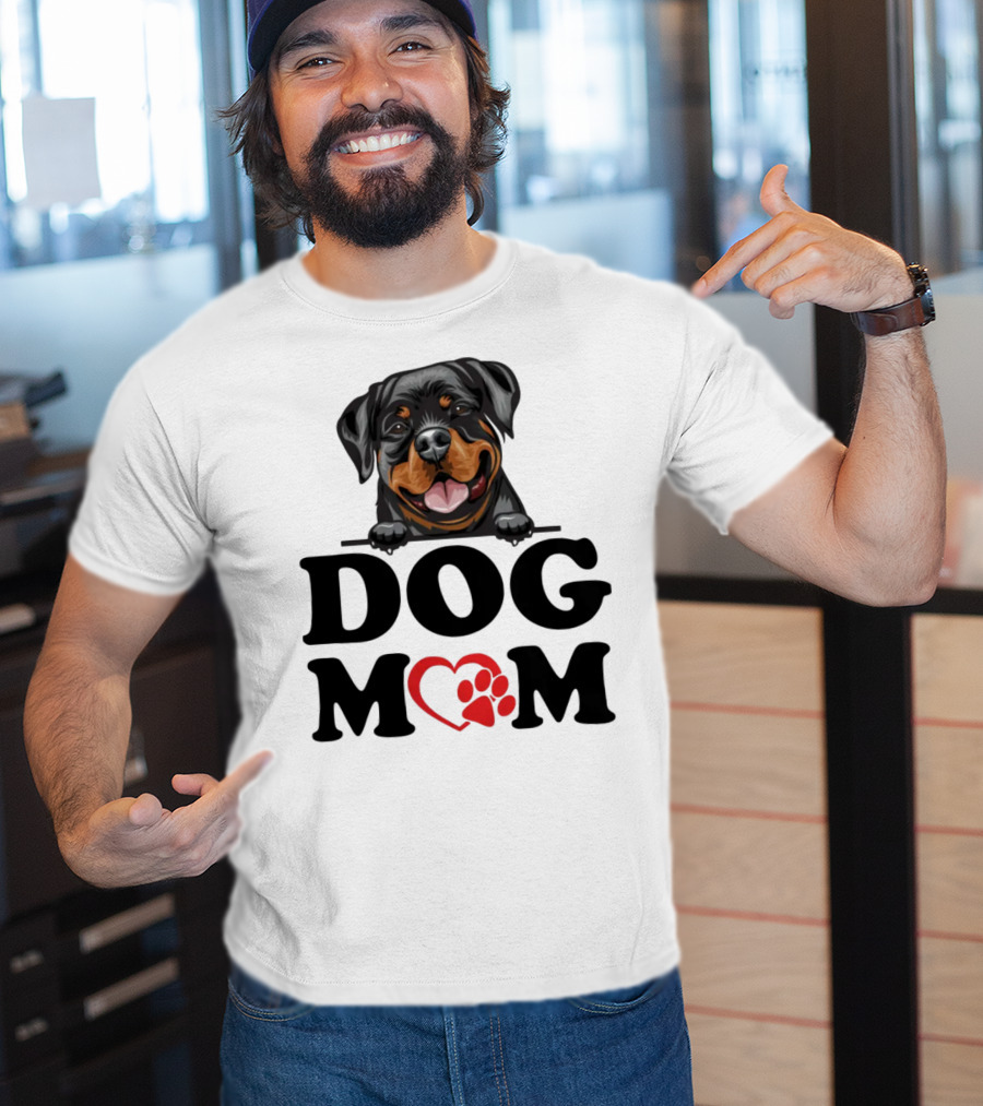 Rottweiler Dog Mom Heart Paw Design For Rottweiler Stickers Enthusiasts T-Shirt