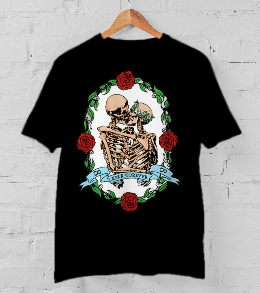 Xplr Forever Skeletons Embrace With Roses And Floral Wreath T-Shirt