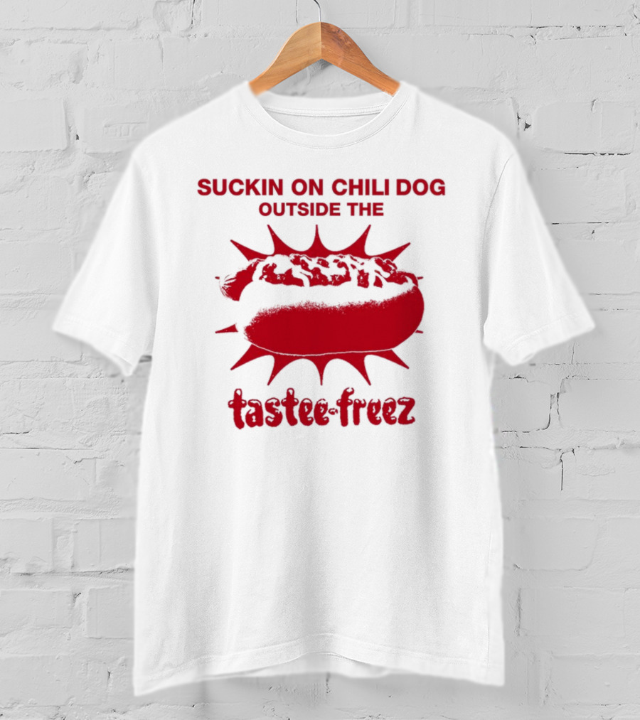Sunshineskate Suckin On Chili Dog Outside The Tastee Freez Retro Vibes T-Shirt