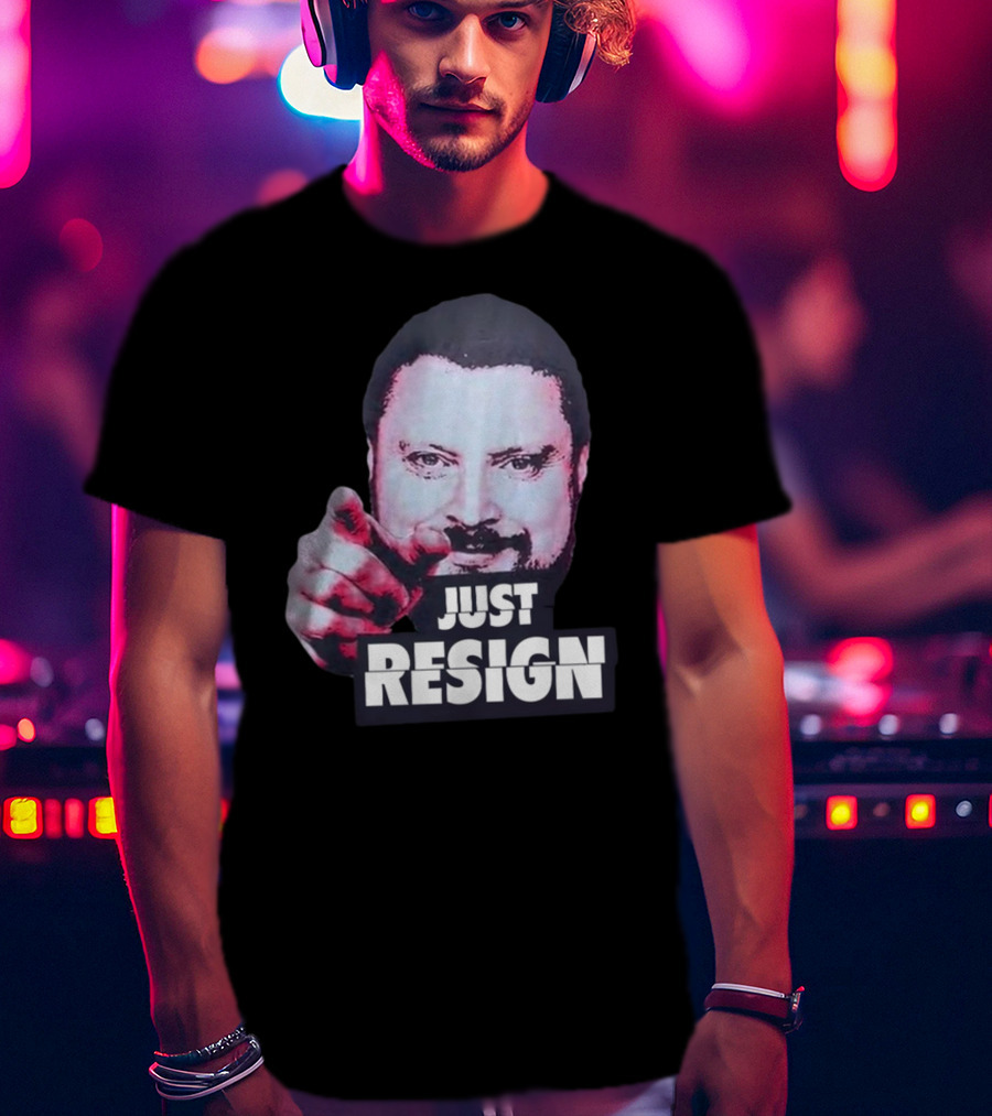 Simon Williams Just Resign Pointing Meme T-Shirt