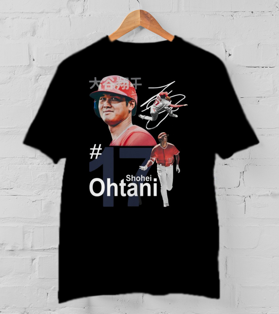 Shohei Ohtani Dynamic #17 Action Poses And Japanese Text T-Shirt