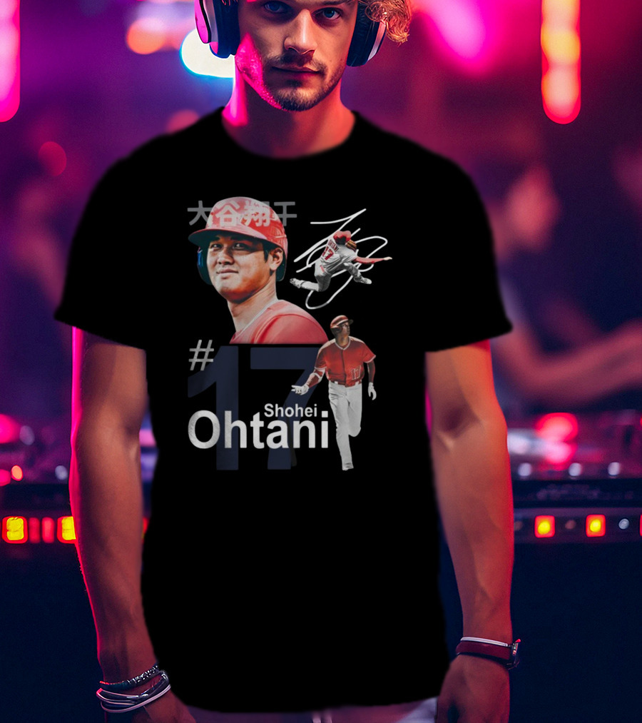 Shohei Ohtani Dynamic #17 Action Poses And Japanese Text T-Shirt