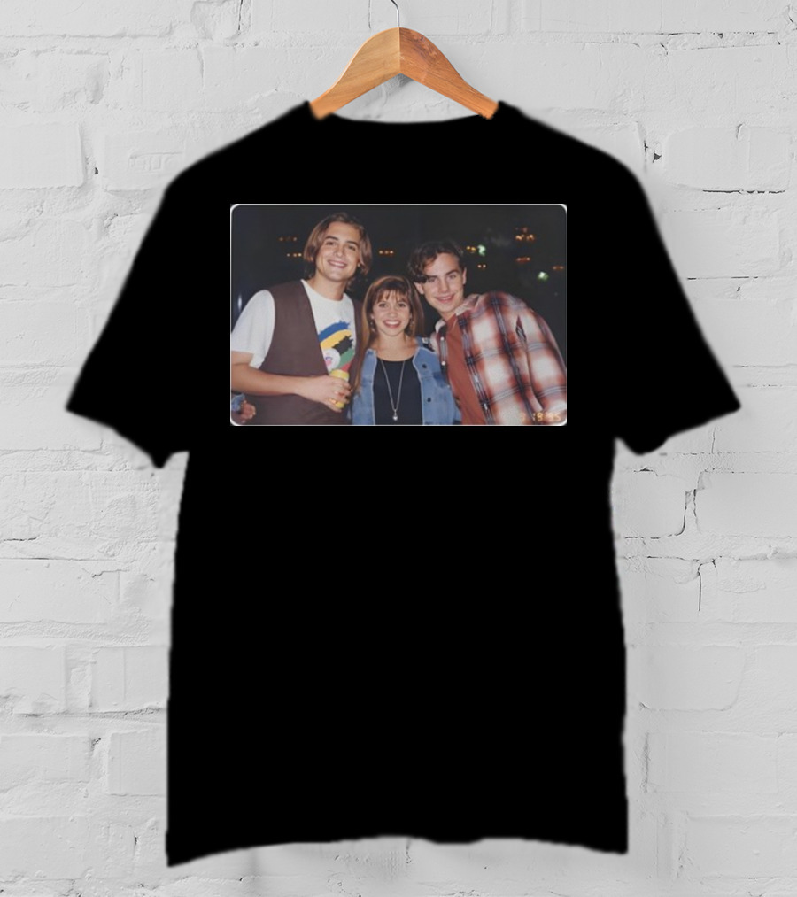 Pod Meets World Trio Vintage 90s Photo T-Shirt