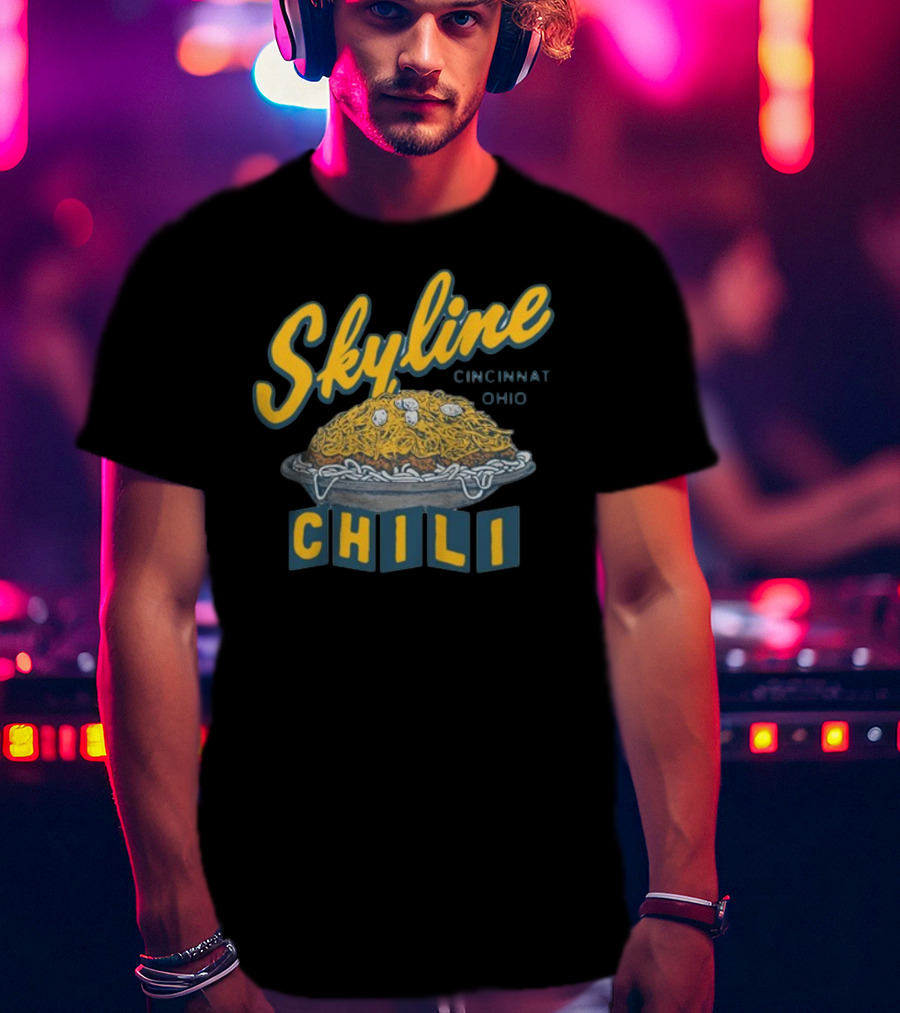 Skyline Chili Cincinnati Ohio Pop Culture Food Icon With Classic Spaghetti And Cheese Plate T-Shirt