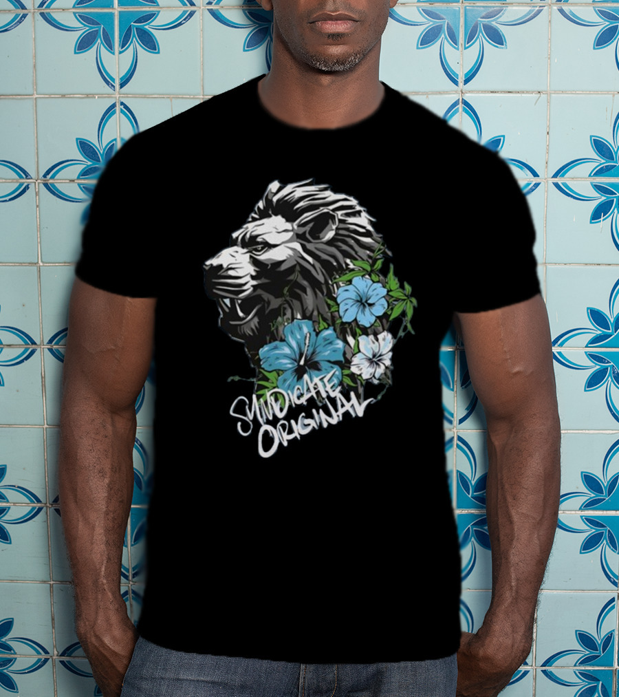 Syndicate Original Lion With Blue Flowers T-Shirt