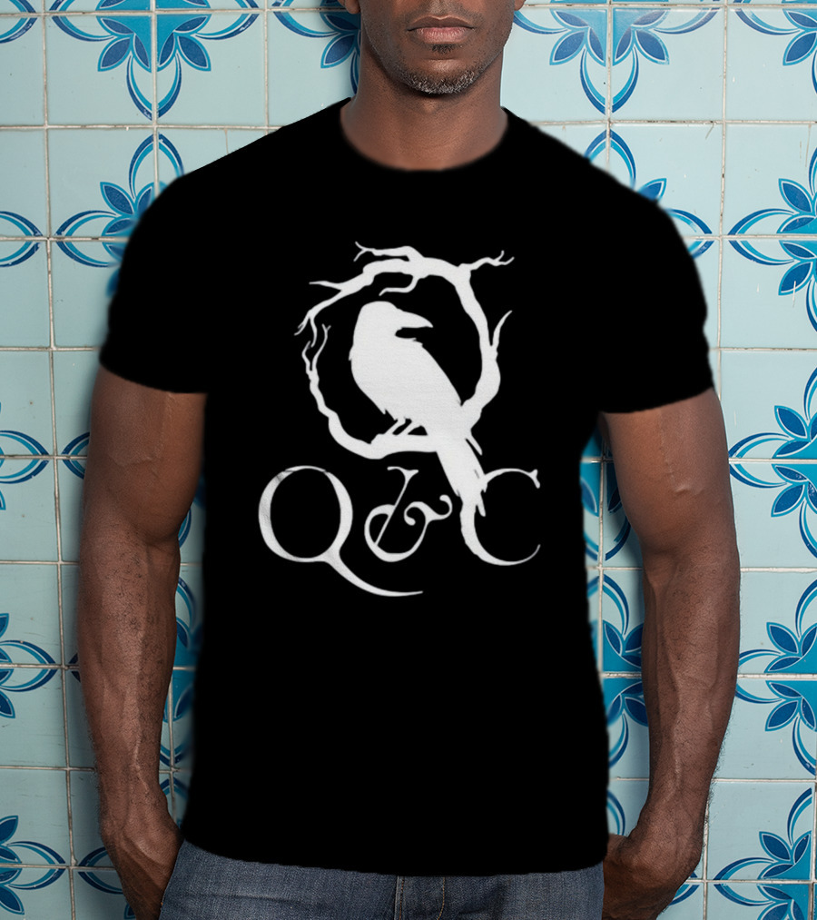 Q&C Heavyweight Bird Silhouette In Tree Branch Circle T-Shirt