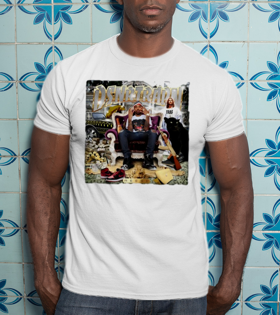 DSNRTRAPN Reese Throne Money Car Panther Rifle T-Shirt