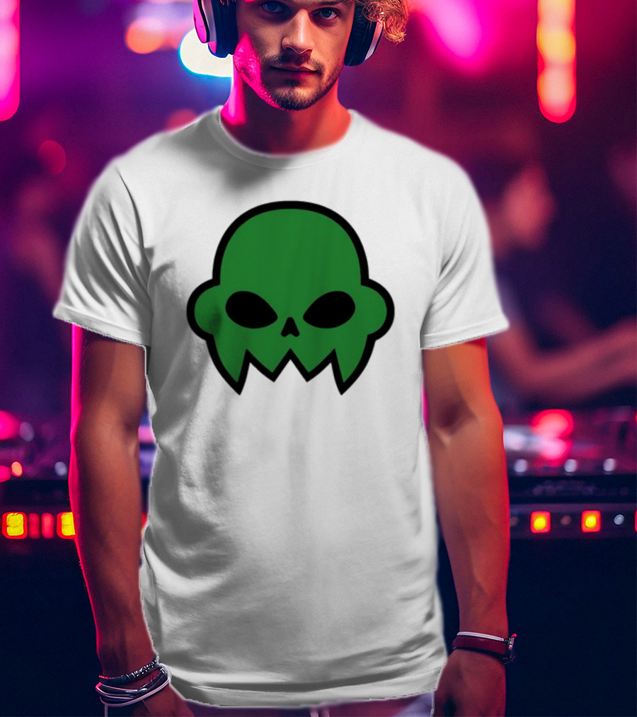 Jake's Green Skull Iconic Halloween Shadow T-Shirt