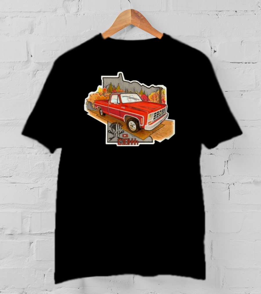 C1ohhh Junkyera Digs Vintage Red Pickup Truck Scenic Autumn Background Classic T-Shirt