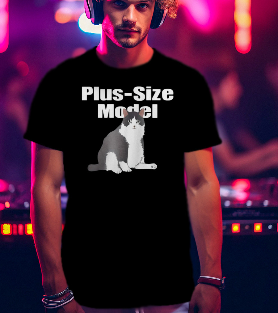 Plus-Size Model Cade Cat White Text Black Background Sitting Gray And White Cat Image T-Shirt
