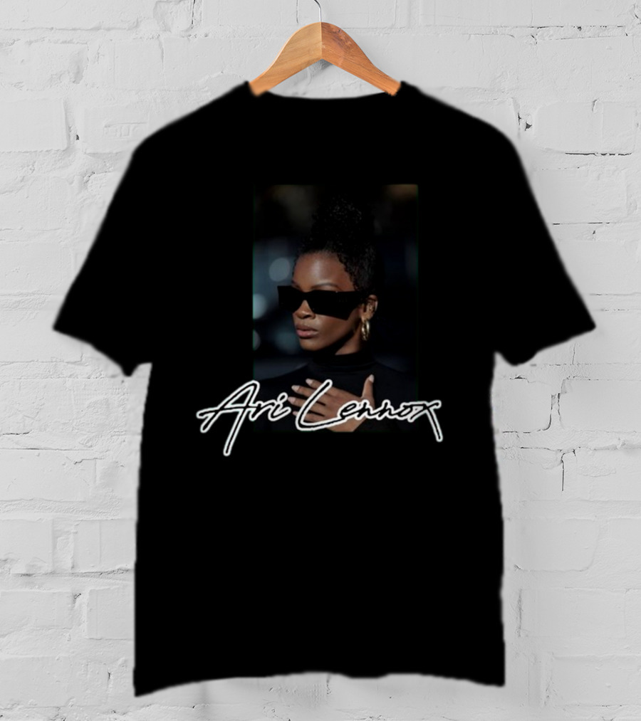 Ari Lennox Bold Style Sunglasses And Hoop Earrings Look T-Shirt