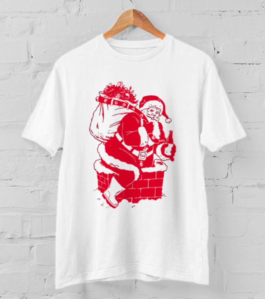 Santa Claws Funny Cat Christmas Beer Chimney Scene T-Shirt