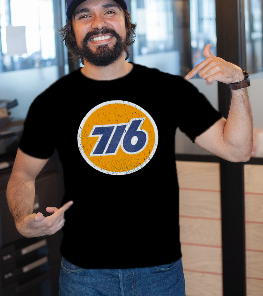 Pumped Up 716 Retro Sports Number Circle T-Shirt