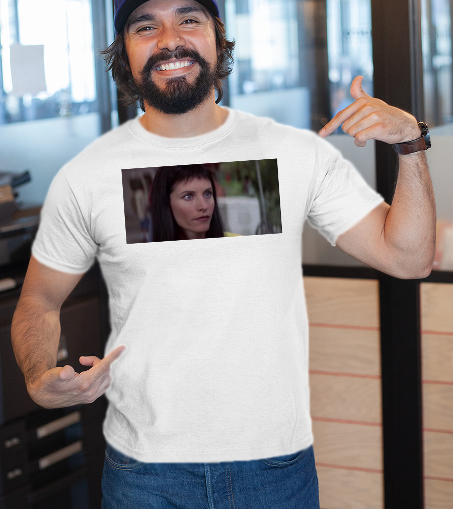 Courteney Cox Scream Movie Character House Party Scene T-Shirt