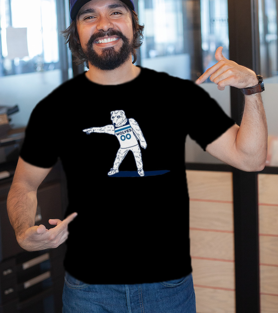 Wolves 00 Basketball Mascot Posing T-Shirt