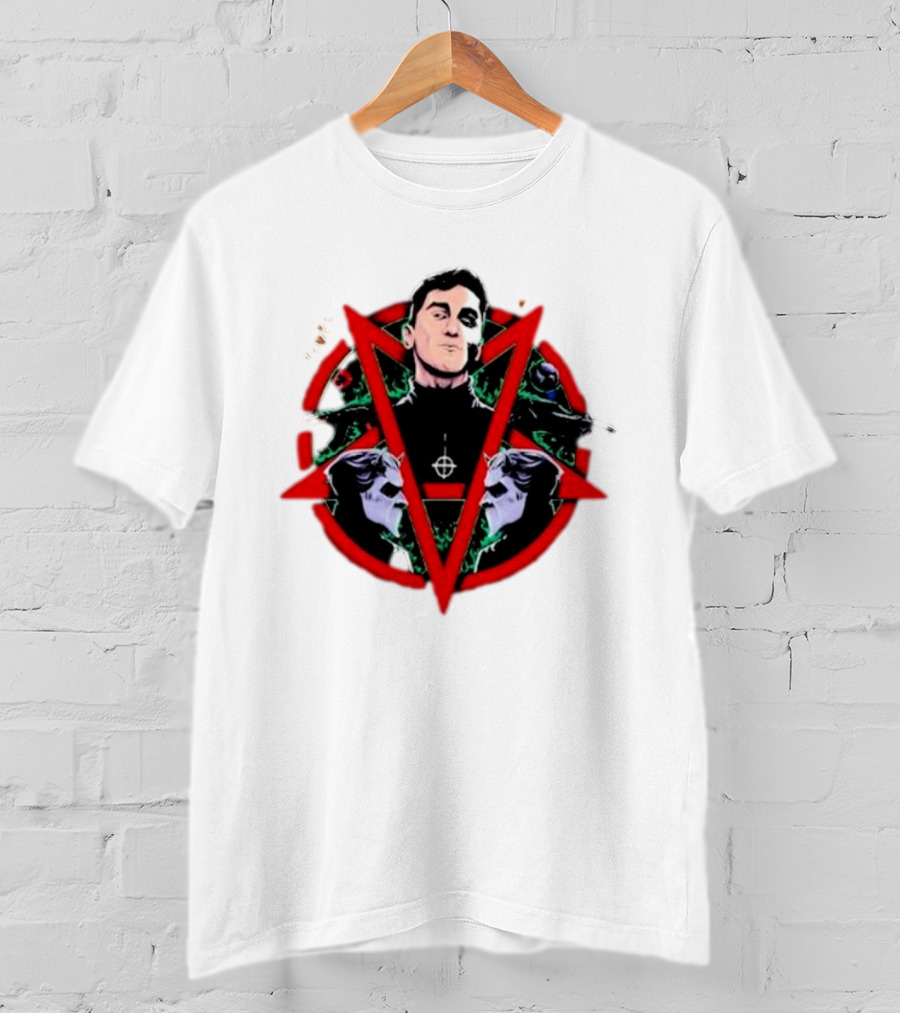 Hawks Remera MVP Vector Triangular Symbol With Mysterious Figure And Crossed Arms T-Shirt