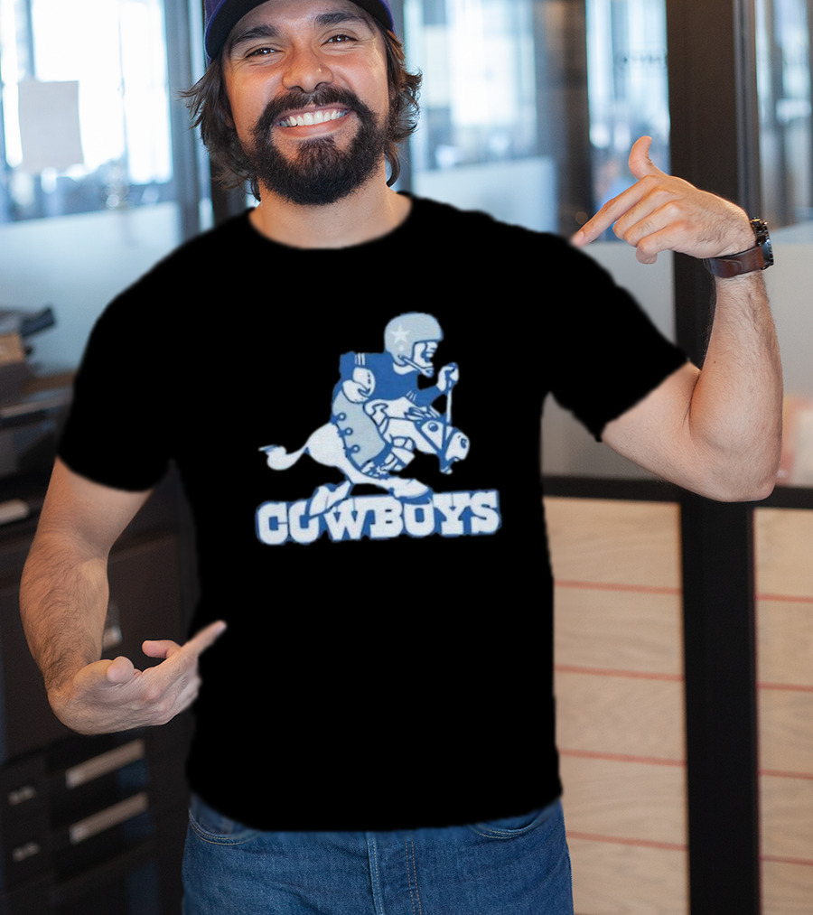 Dallas Cowboys Vintage Cowboy Riding Football Horse Logo 1966 T-Shirt