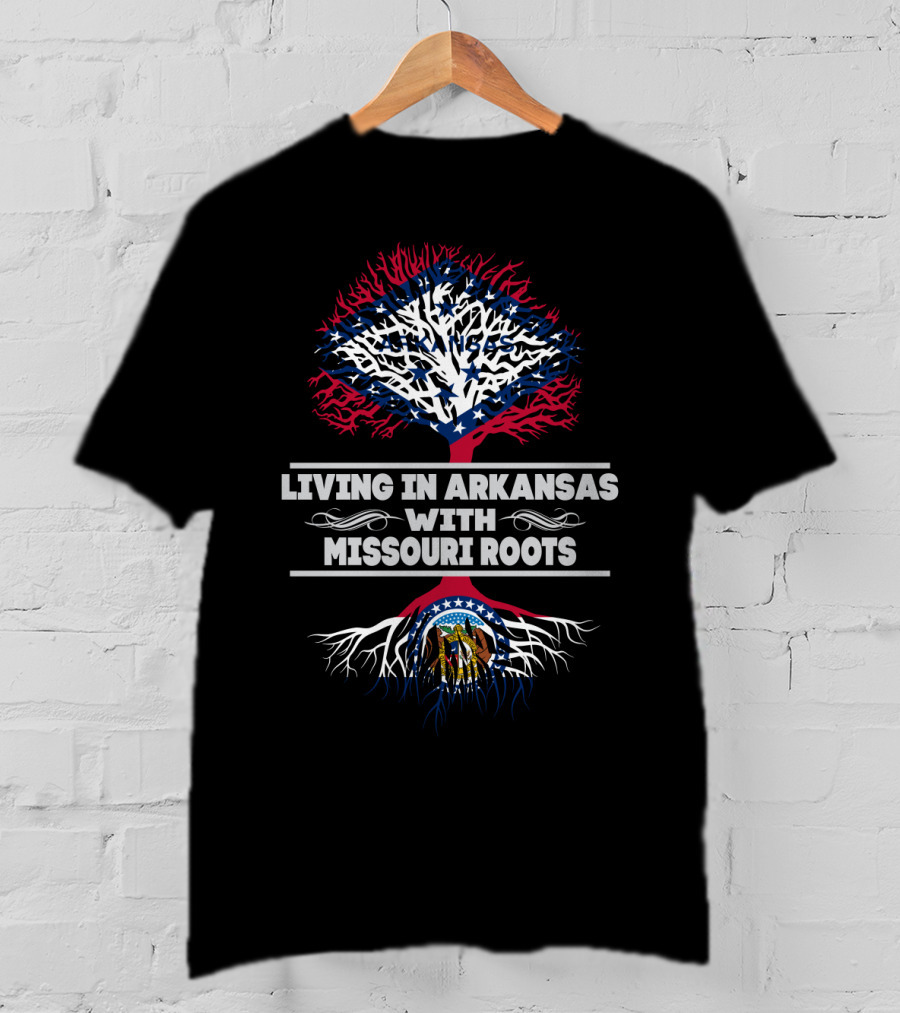 Living In Arkansas With Missouri Roots Flag Tree Design Seal T-Shirt