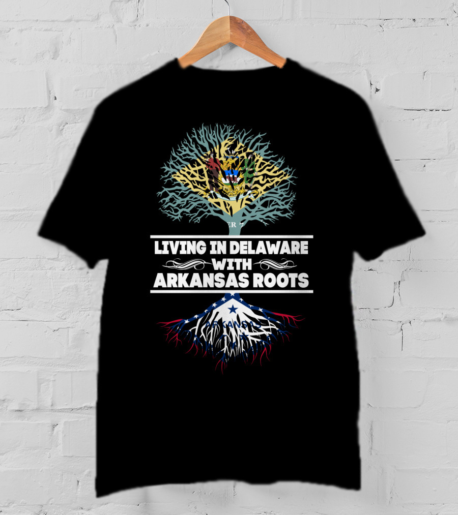 Living In Delaware With Arkansas Roots Tree Design Featuring Intertwined State Flags T-Shirt