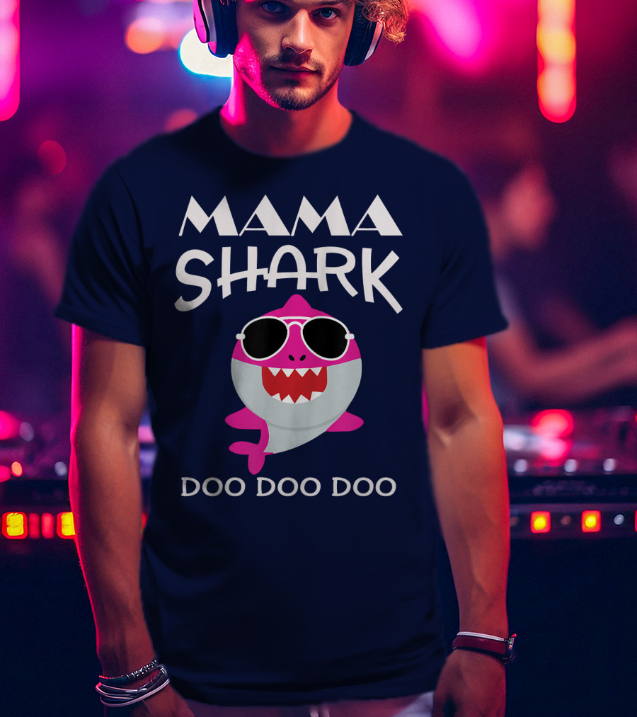Mama Shark Doo Doo Doo Sunglasses Cartoon T-Shirt