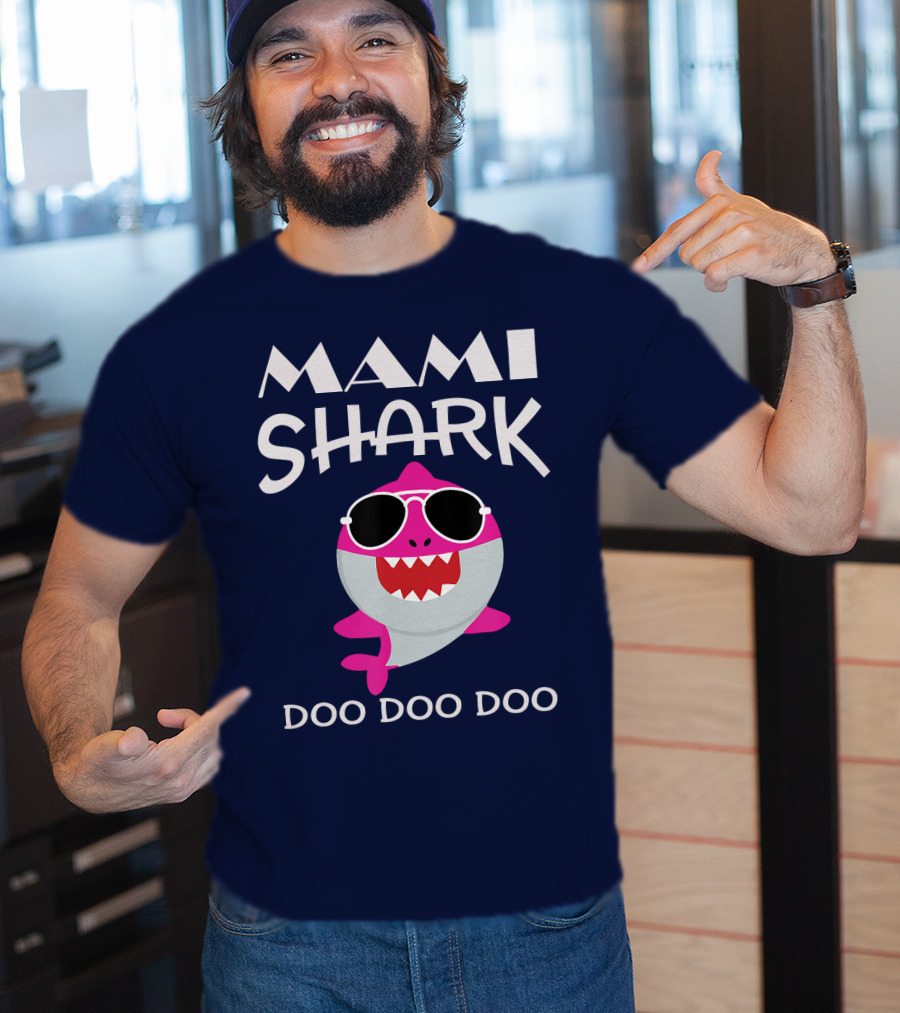 Mami Shark Doo Doo Doo Sunglasses Pink Cartoon T-Shirt