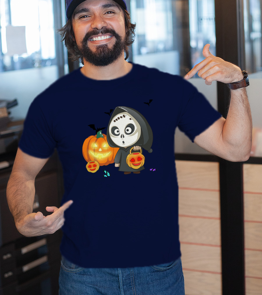 Halloween Makeup Ghost With Pumpkin Lanterns And Bats T-Shirt