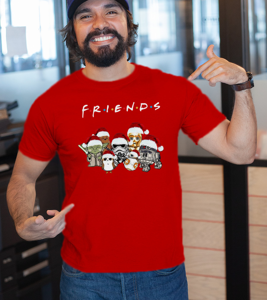 Star Wars Characters Yoda Chewbacca Porgs Stormtrooper R2 D2 C 3PO BB 8 Friends TV Show Christmas Santa Hats T-Shirt
