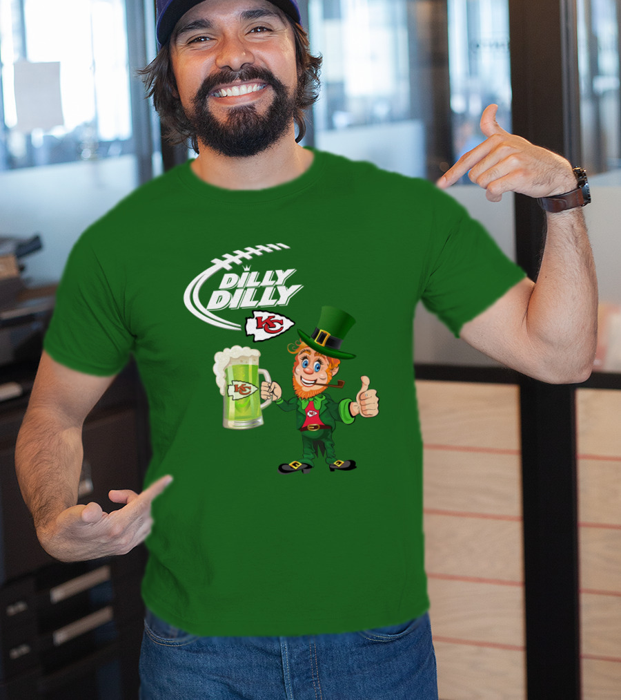 Dilly Dilly Chiefs Leprechaun St Patrick's Day Drink T-Shirt