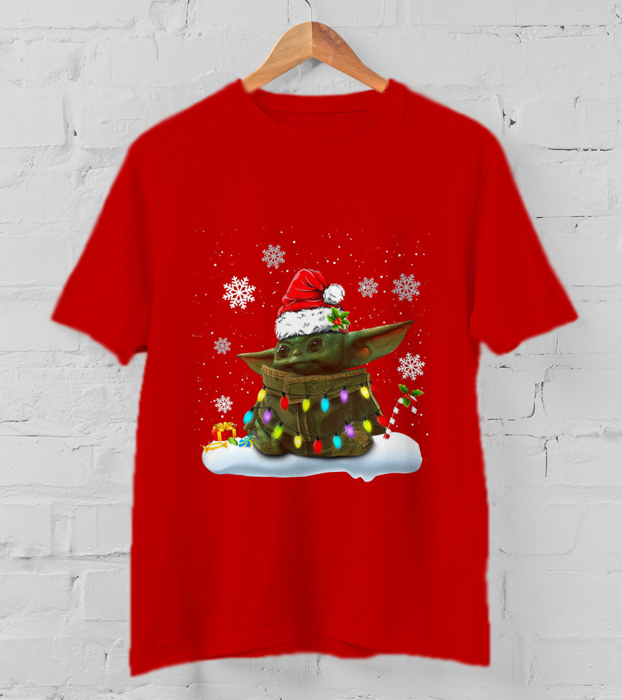 Santa Baby Yoda Christmas Lights Snowflakes Candy Cane Holiday Scene T-Shirt