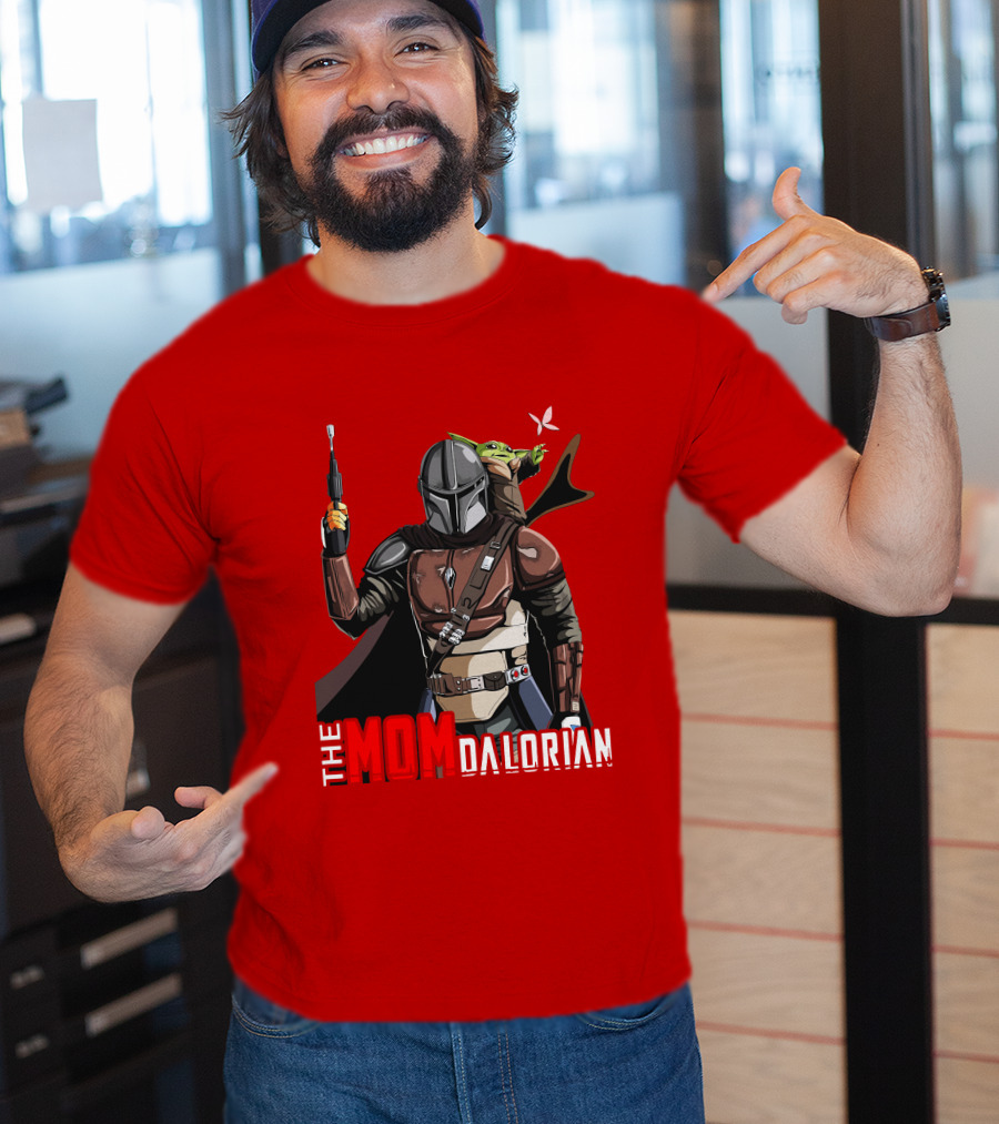 The Mom Dalorian Baby Yoda T-Shirt