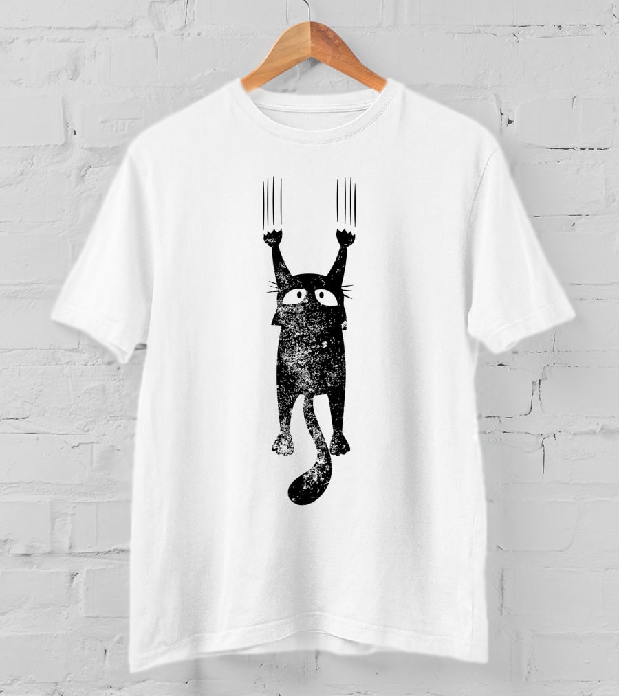 Scratching Black Cat Vintage Distressed Look T-Shirt